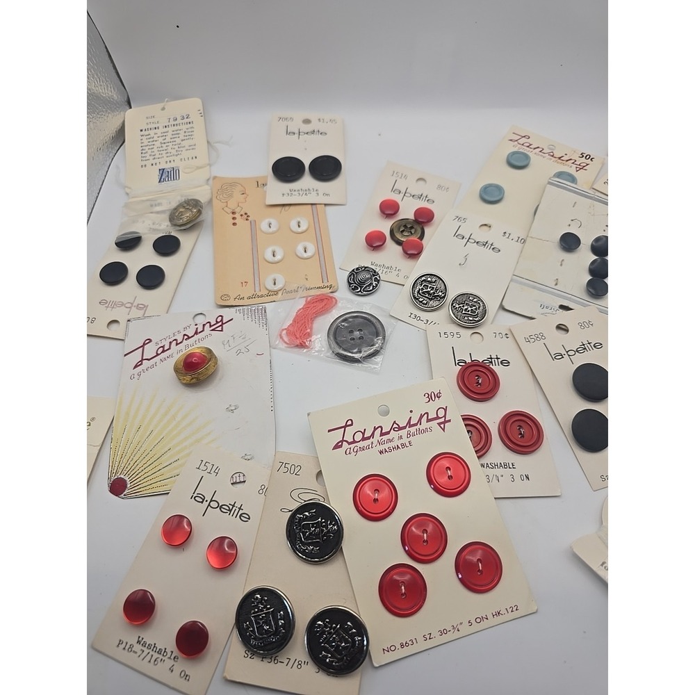 Vintage Buttons Collection‎ - Picture 4 of 8